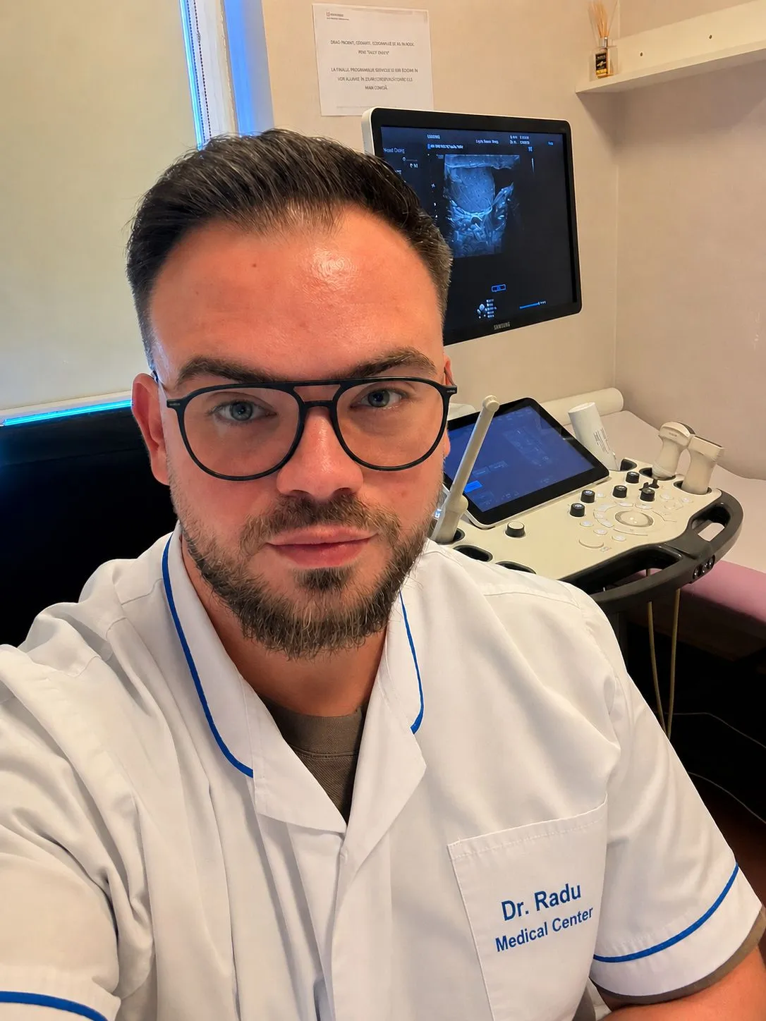 Dr. Andrei Robert